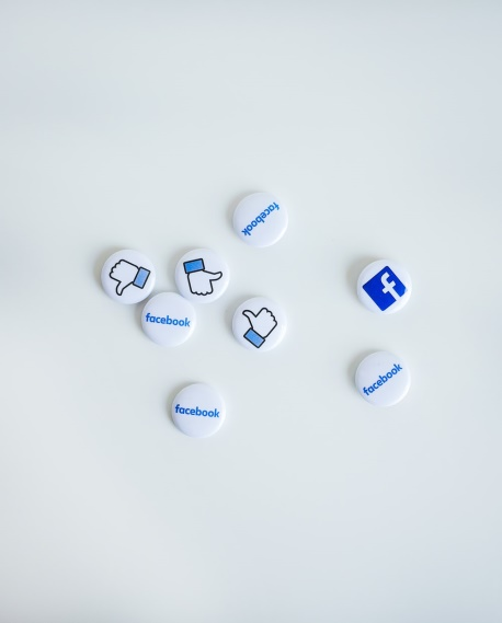 Facebook likes and logo pins